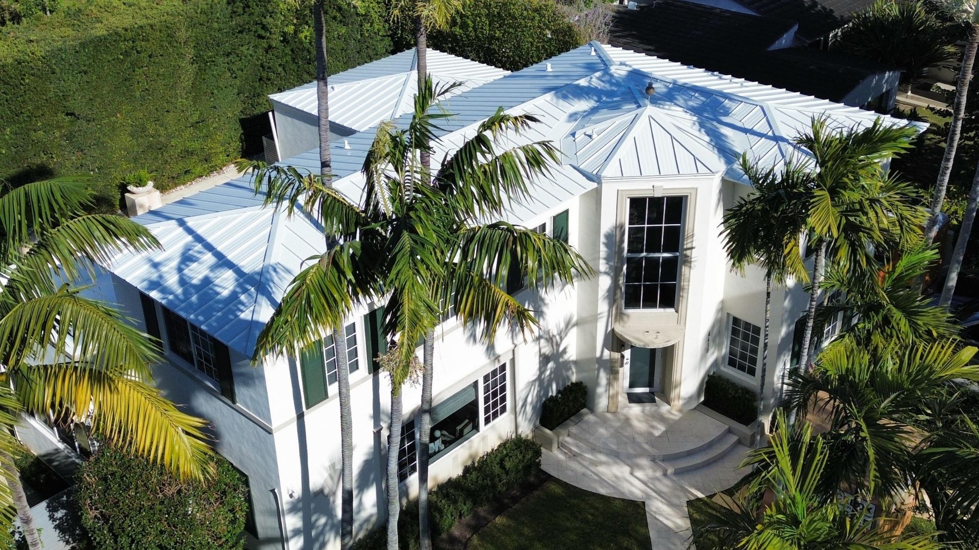 preparing your roof for high winds before Florida storm season