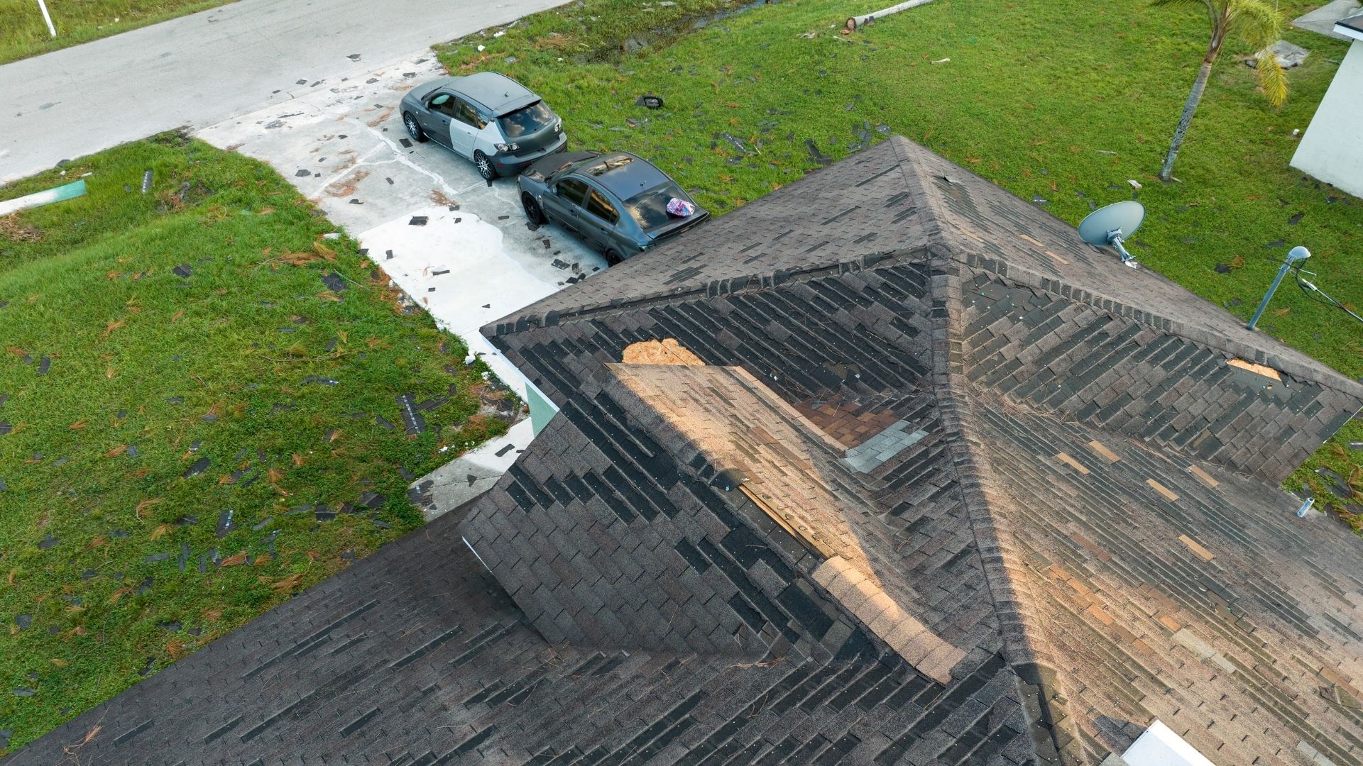 roof inspection after a hurricane on Florida home